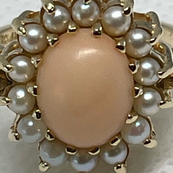 14K Yellow Gold Angel Coral RingPearl Halo Sz 5.25vintage